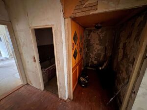 Badezimmer vor Sanierung