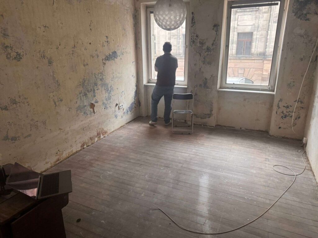 Kinderzimmer vor Sanierung